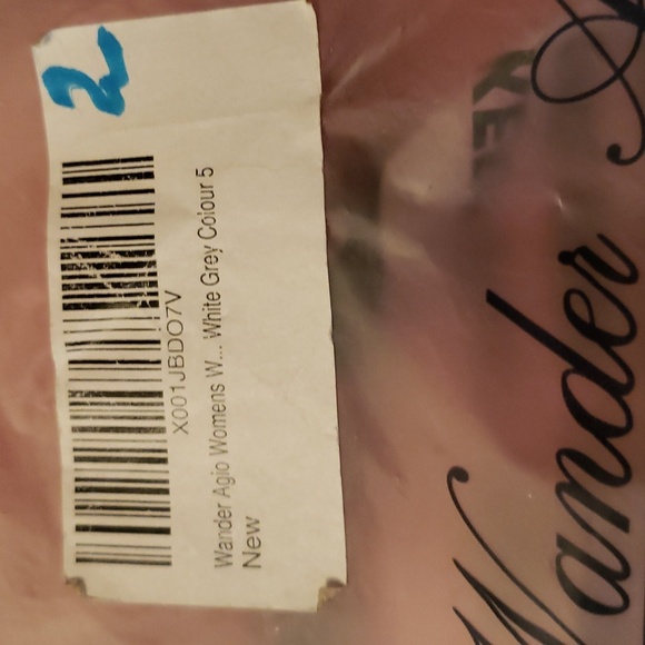 Wander Agio Black/White Lady's Scarf - Picture 4 of 4